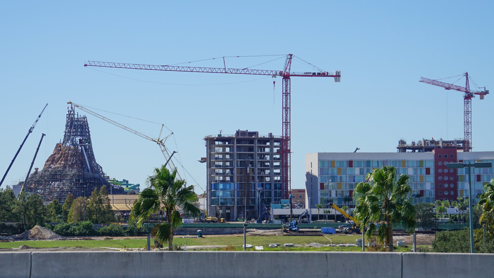 CvY-h_BVYAAwmJu.jpg:large