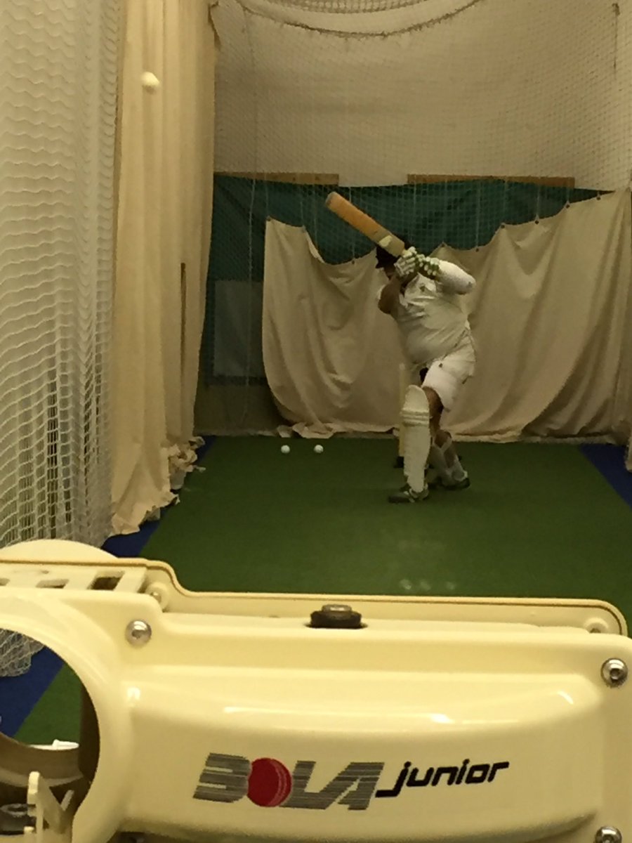 DFCALtd's tweet photo. #adultsupersaturday #drive #defend #leave #frontfoot  @Gloscricket @BOLABallMachine https://t.co/C0nqVIyGHm