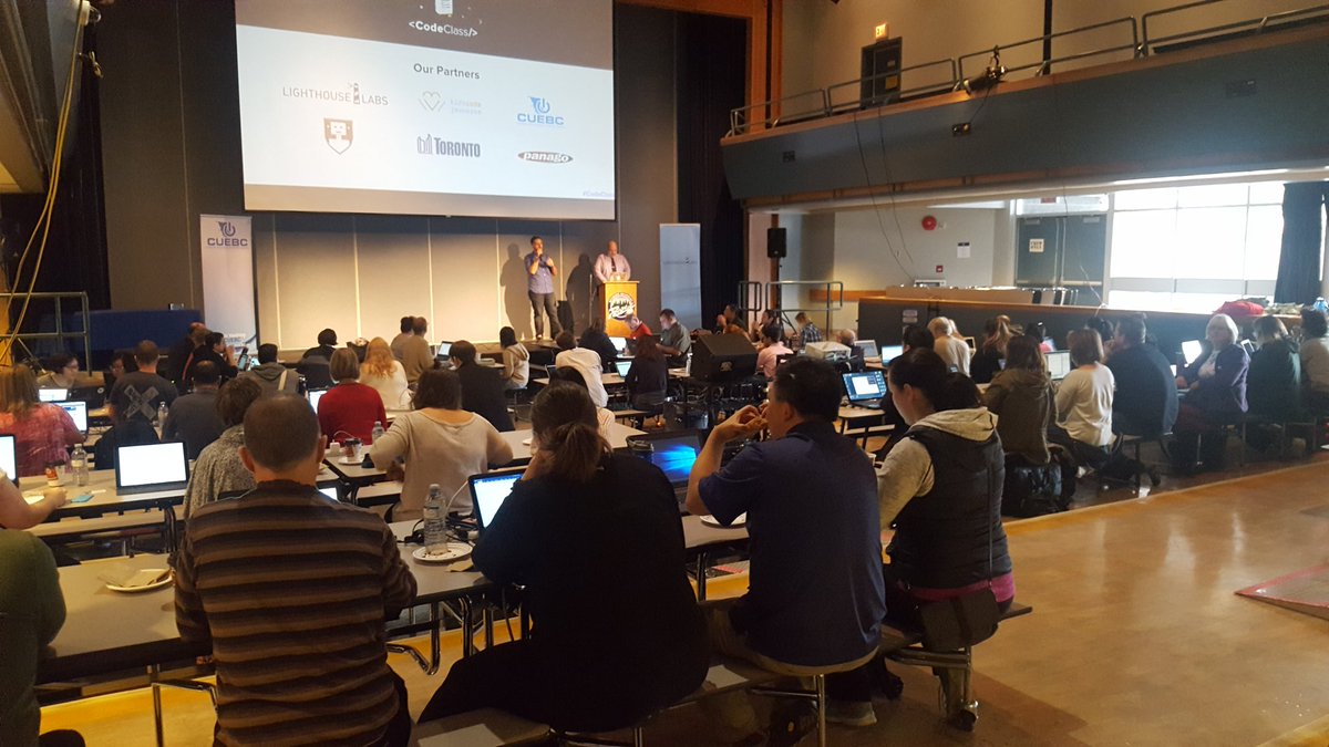lighthouse_labs's tweet image. 🍎 #CodeClass is underway! Over 100 teachers learning about coding &amp;amp; computational thinking in the classroom. #BCEd