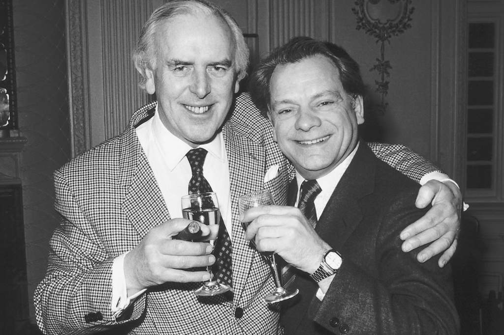 When all these mugs reckon that today's telly's streets better than the 80s was.
Tell 'em they're talkin' a loada old cobblers!