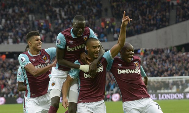 Kad neće nitko stoper će. Jak na lopti slab u glavi. Znam kakav je to osjećaj;) Bravo Winston Reid! @WestHamUtd <a href="/golhr/">gol.hr</a>