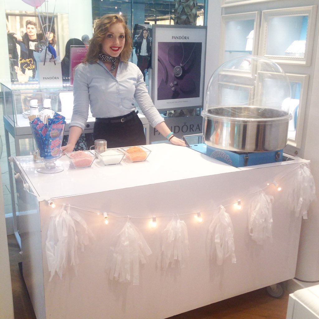 Hanging out @milleniapandora and with Mix 105.1 until 4pm today! Stop by for some Pop Rock Cotton Candy! #freebie #orlando #smallbiz