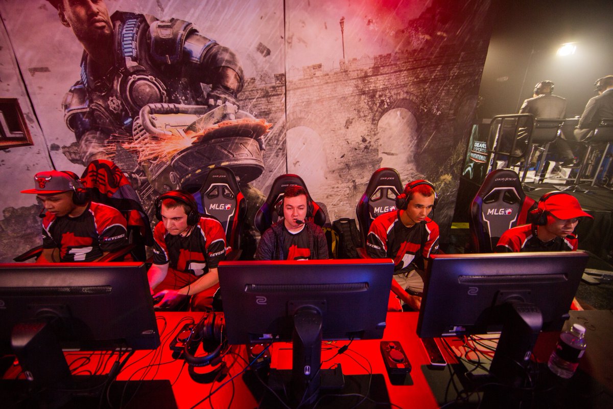 GearsEsports's tweet photo. SCORE UPDATE: @OpTicGaming wins 7-6 and 7-5 in two close maps over @RevengeGamingHQ 2-0 to move on from Round 1. https://t.co/aDYeZe7yE3