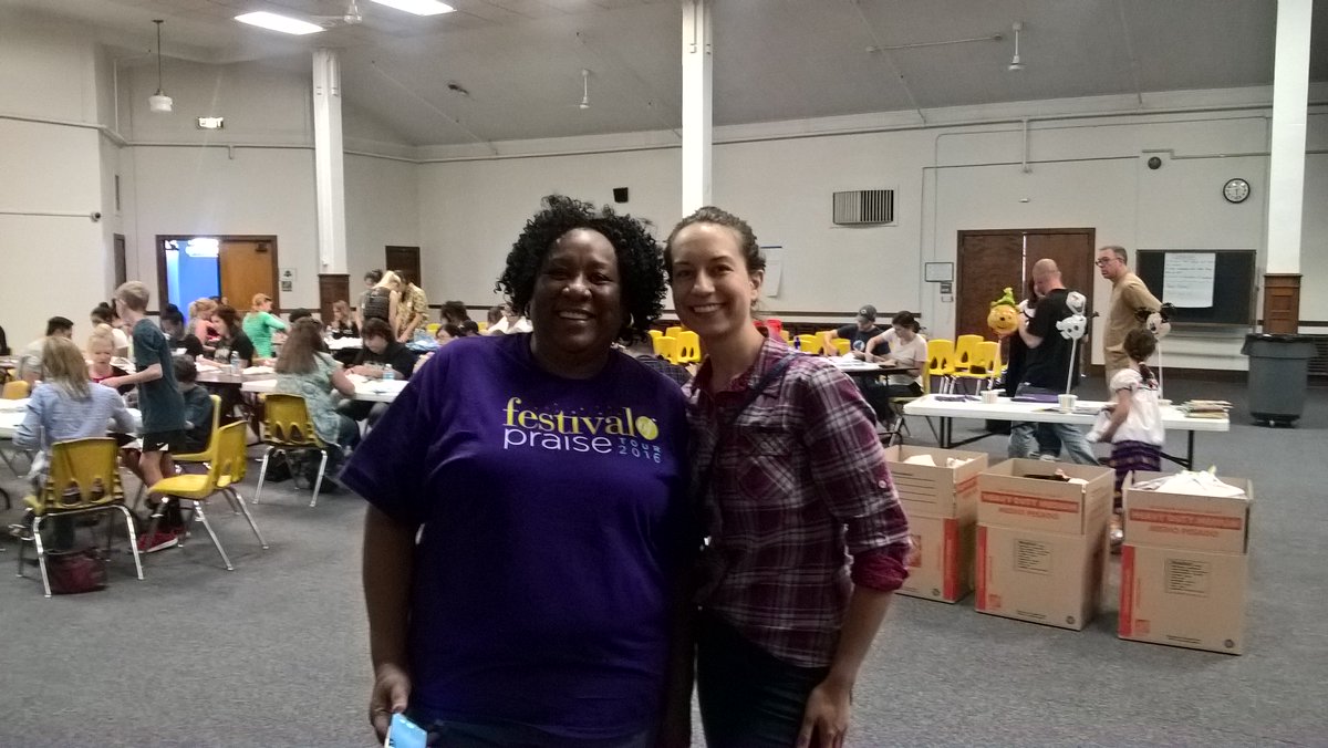 EpiphanyAi's tweet photo. Members of the Epiphany Ai crew helping out the community during #MakeADifferenceDay ! https://t.co/qcmaQBoNT6