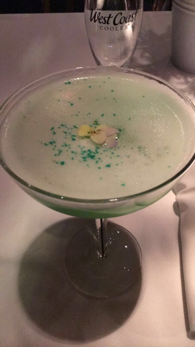 LSHPRandmodels's tweet photo. How pretty is this @WCCNI cocktail from @HouseofzenNI 😍😍 #wccfw #wccstyle @BELFASHIONWEEK https://t.co/A9X1G7X2Ju