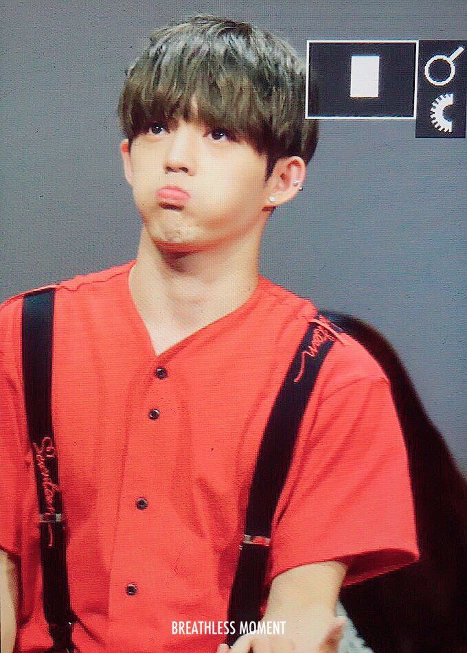 oKAY . this day mad e me love the color redlook at his cheeks i want to squish so badly