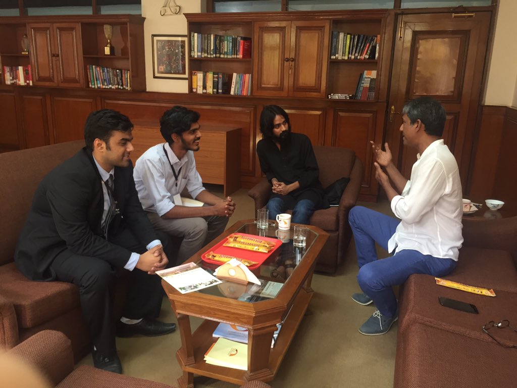 vijayant_khanna's tweet photo. What a day met Sir @_AdilHussain and @aseem_trivedi 
Two such great personalities, felt really great
#TEDxTheNorthCapUniversity https://t.co/p1dthlcr98