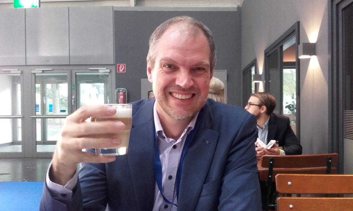 RosaPinpoint's tweet photo. @ahjessen @ENT_AudsNews 

Nah! It proves you are a Twitter Guru along with your many other talents! 
Great to see you at #EUHA2016 https://t.co/APQECGJjL6