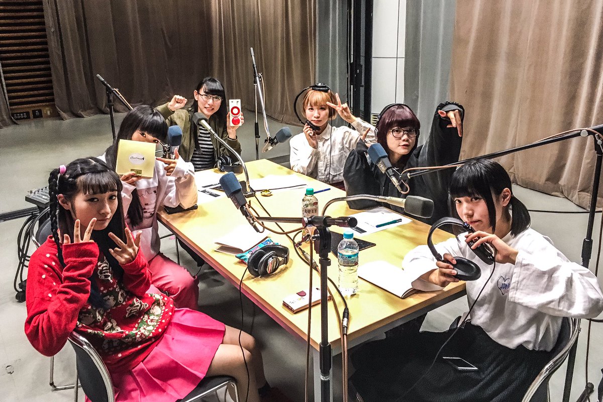 deeper_2's tweet photo. 深夜3時からは #tokyofm #tfmdeep #BiSH 担当最終回。今日は全員集合。アユニD主役のコーナーをお送りします。ラジオ・ #radiko でお楽しみください。 https://t.co/4J34DpqH8K