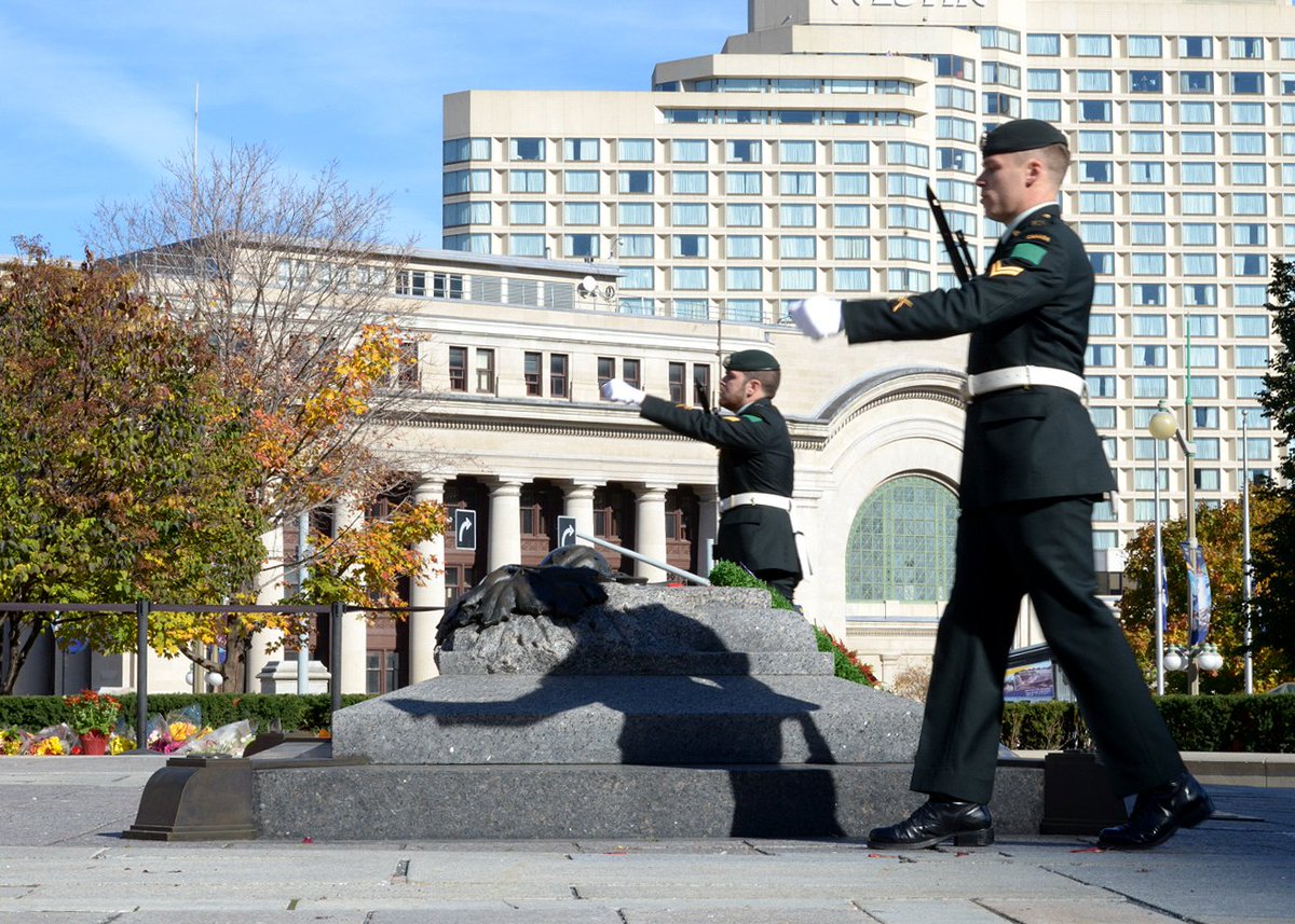 CanadianArmy's tweet photo. We honour the service &amp; sacrifice of Cpl Cirillo who was killed as he stood sentry at the Tomb of the Unknown Soldier 2 years ago today https://t.co/5667b1wnyI