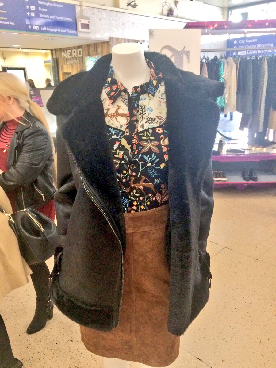 fashiontrain's tweet photo. My two outfits I've styled for the @TrinityLeeds #clothesrail event! obsessed with them 🙌🏽 #WelcomeToLeeds #ad https://t.co/rr793RVtZt