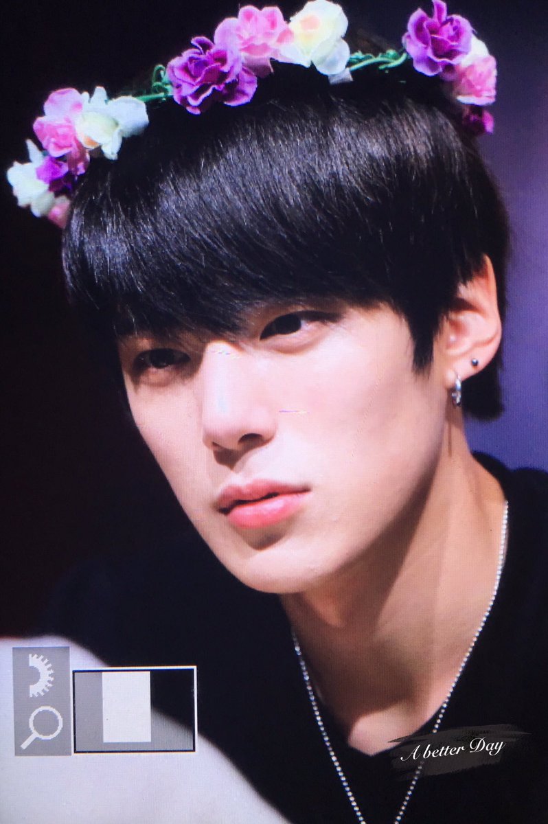 어제 의사 코스프레하고 팬싸인회 온 몬스타엑스 민혁 | 인스티즈