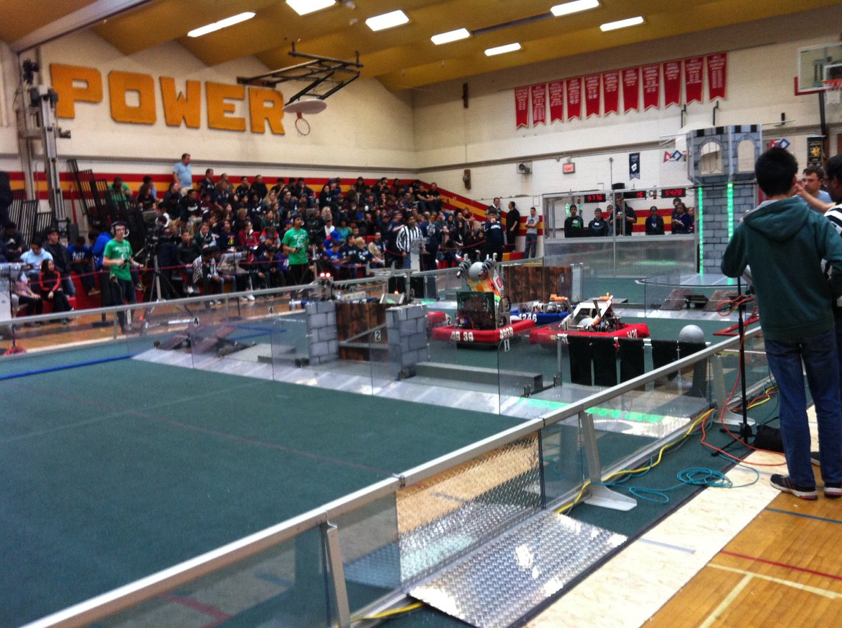 Fall Fiesta going well! Look at all those robots out there :D