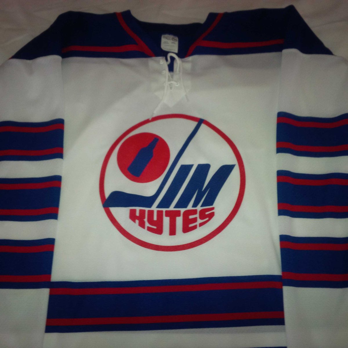jimkyte's tweet photo. You've made your mark in the world when a beer league team in Saskatoon names themselves after u! #HeritageClassic https://t.co/QvMxt9QqAE