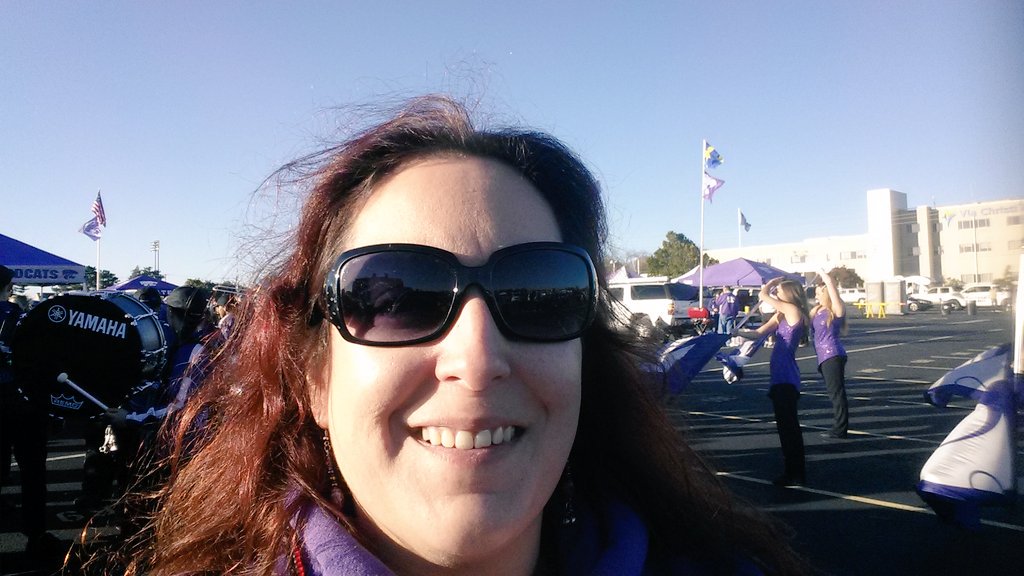 ChefT66502's tweet photo. Homecoming weekend! Go Cats! #cheffin#ChefSelifes#greekhousechefs https://t.co/pCuaLnZdMx