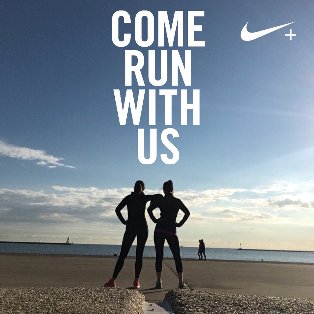 kare2gorun's tweet photo. Power posing👯 @NikeChicago @NikeRunning https://t.co/8OqbZp840y