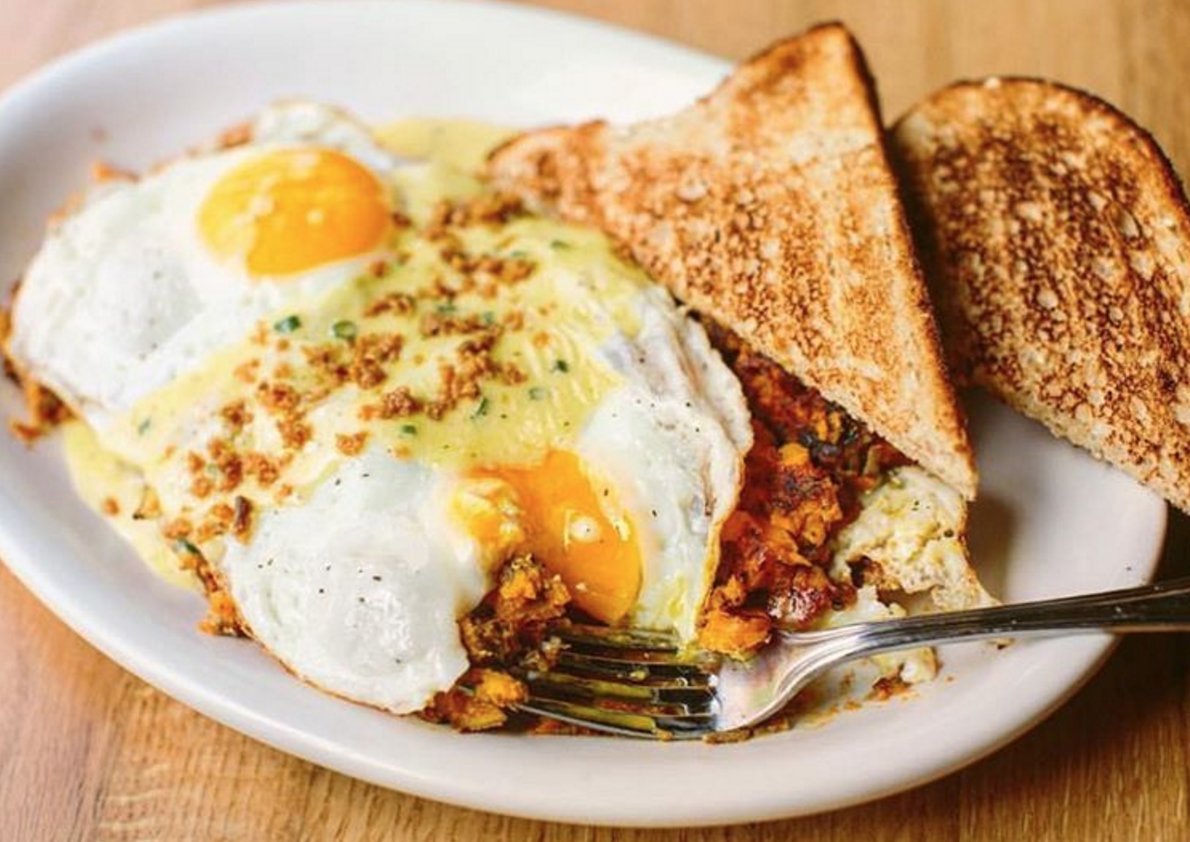DillonsBOSTON's tweet photo. Now this is what brunch is all about #DuckHash #BrunchGoals 🍳 #Boston https://t.co/HqUtBpeMRK