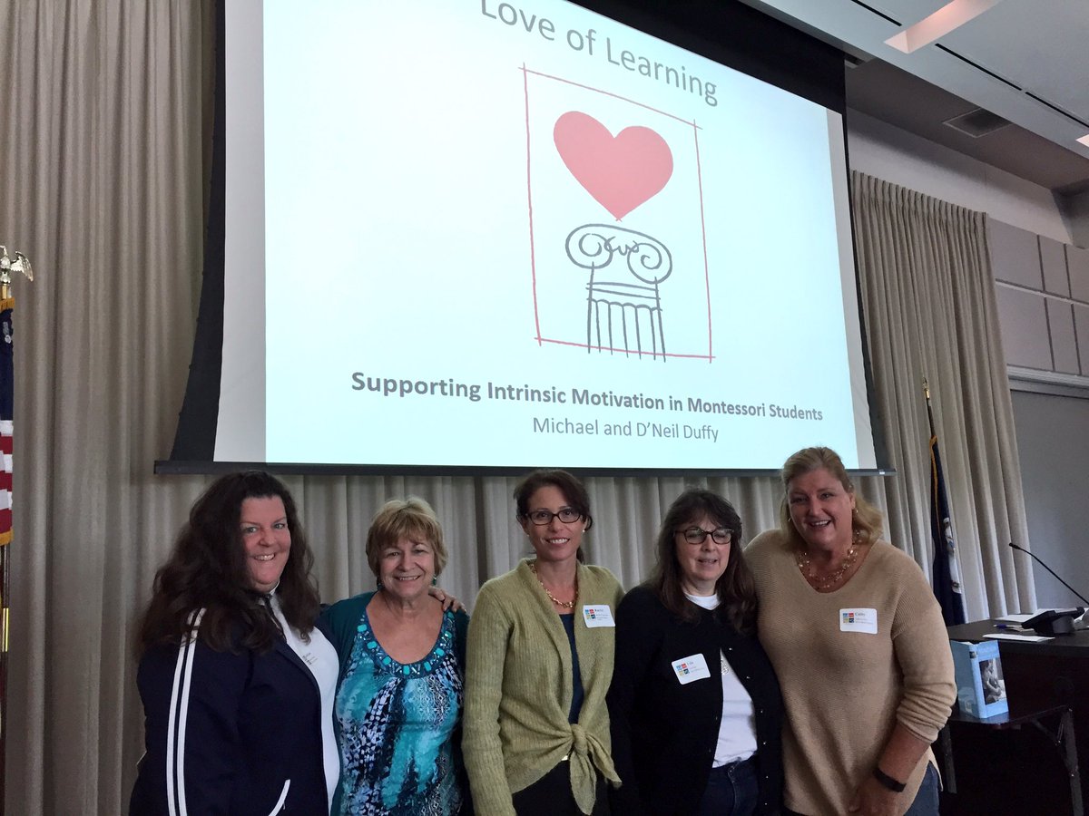 OGradyMonique's tweet photo. @APSDrew and other @APSVirginia public #Montessori teachers taking in #vmafall2016 https://t.co/QkV3qpV8j4