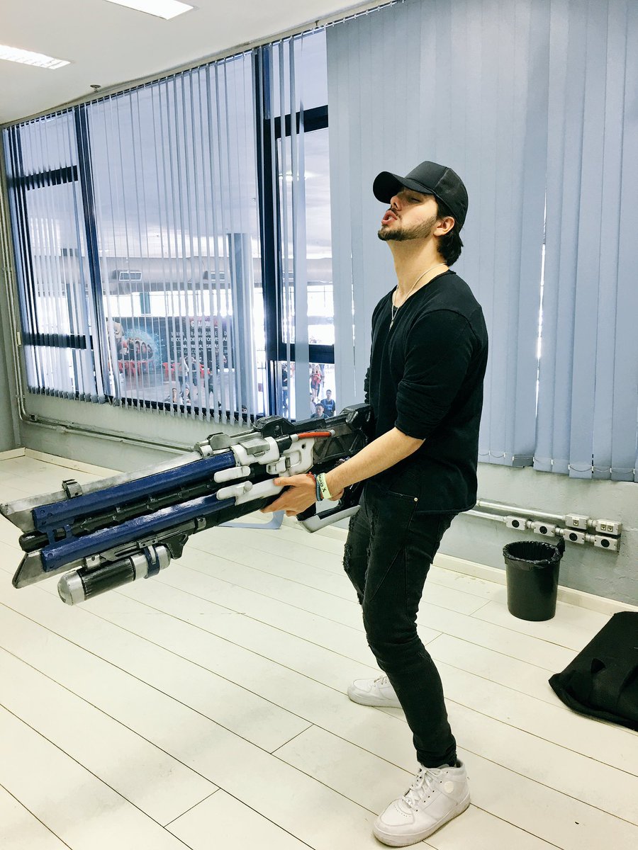 t3ddyyyyy's tweet photo. to pistola https://t.co/8bFXDpB5Zc