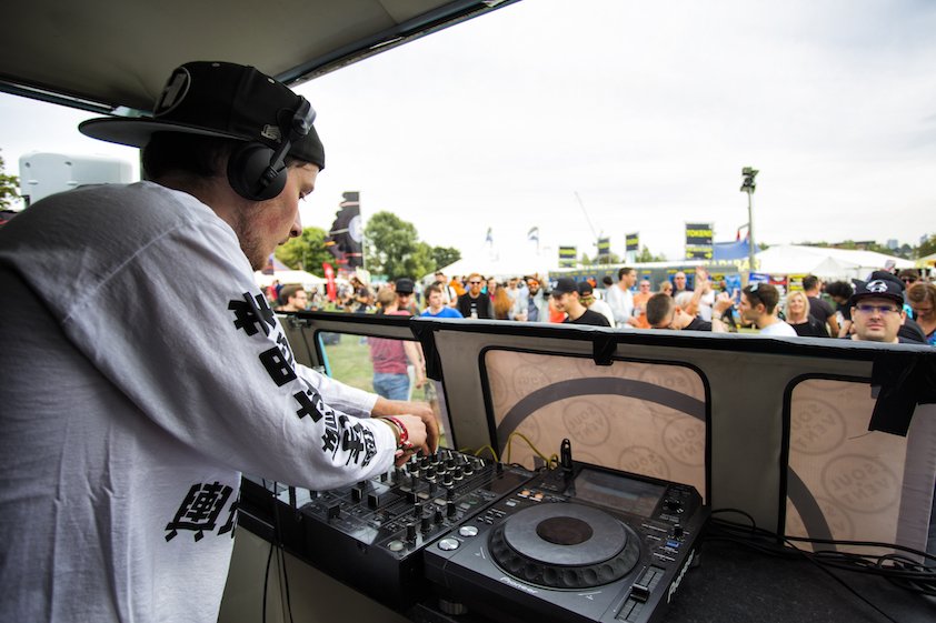 soulventrecords's tweet photo. You can see a few pics from #TheSoulVan at @HospitalityDNB In The Park on our Facebook!

Click here: https://t.co/ot36Q7MJbg

#HITP2016 https://t.co/b59Rj27T3i