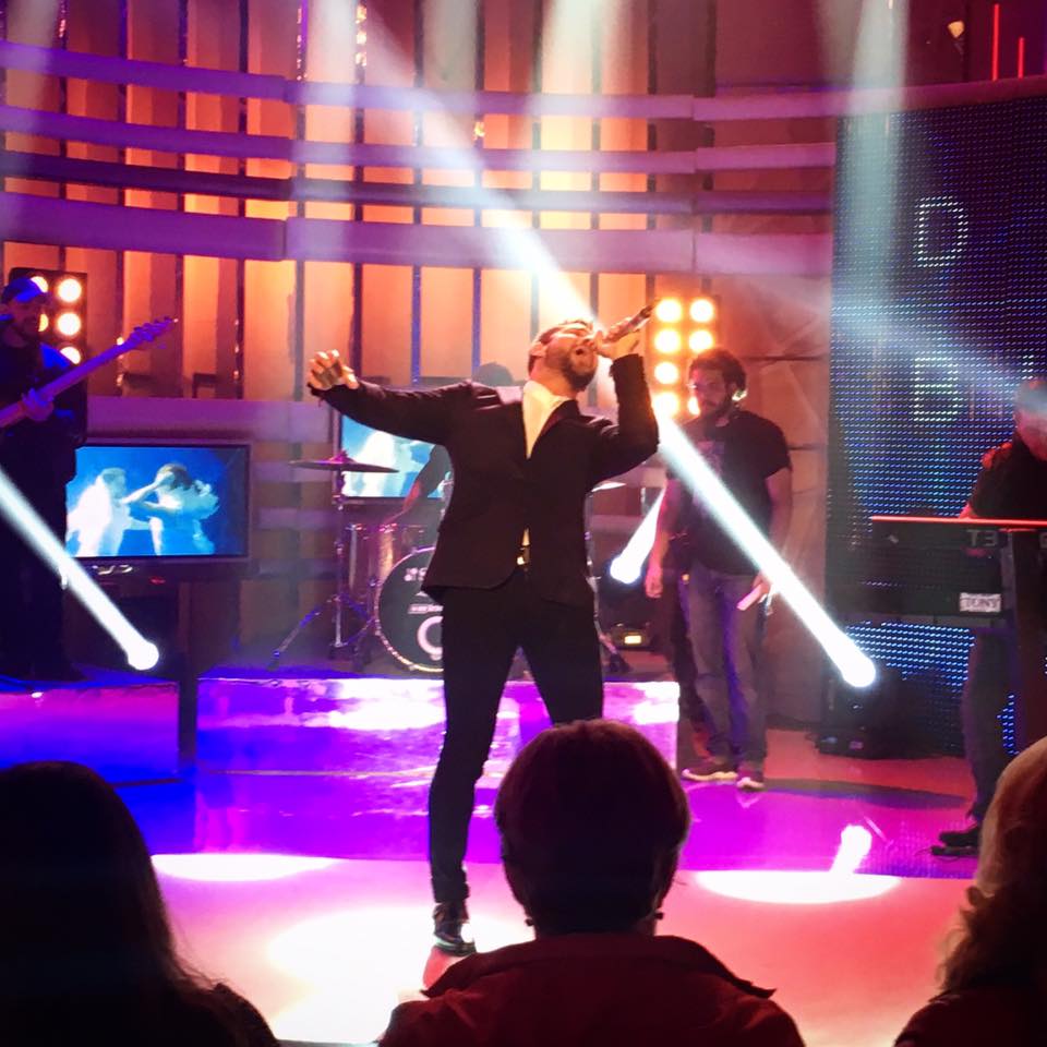 telecincoes's tweet photo. .@davidbisbal ya ensaya la presentación de su nuevo trabajo para @QTTF. ¡No te lo puedes perder! #BisbalQTTF > https://t.co/fR6iCIDK6m https://t.co/5Wo3iz8bon