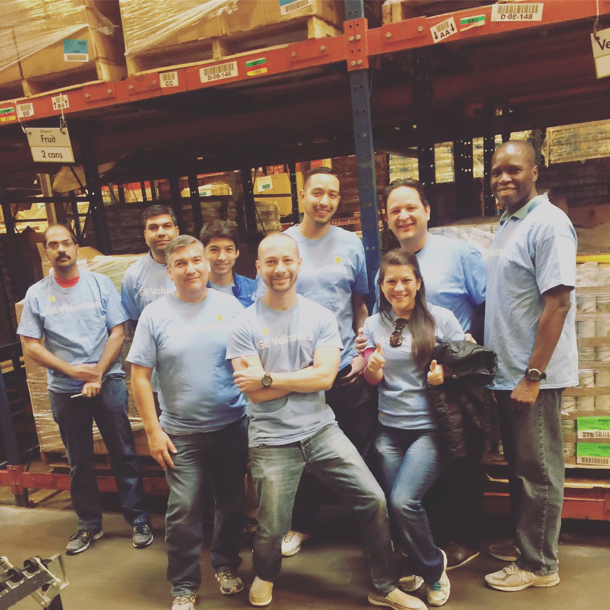 GEHFHouston's tweet photo. #GEHF #GEVolunteers The team is helping build hundres of meal boxes for our Houston seniors at the HFB. #RoleModels #Bethechange https://t.co/yYfA4RqtNt