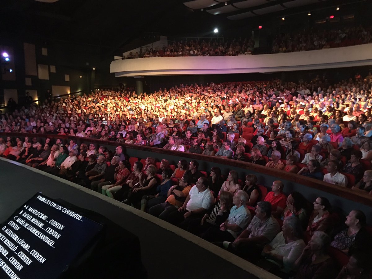 Anoche. <a href="/sunshinelogrono/">Sunshine Logroño</a> @SilverioMotiva <a href="/Juanpipr/">Juan Pablo Diaz</a>