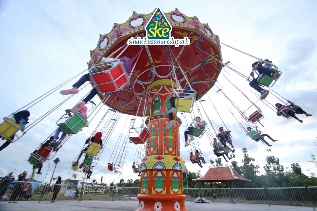 Main SEPUASNYA di SKE hanya Rp 70.000,00 mulai 1 November 2016.
Yuk ajak keluarga, saudara, dan teman main ke SKE.
Nantikan terua kejutannya