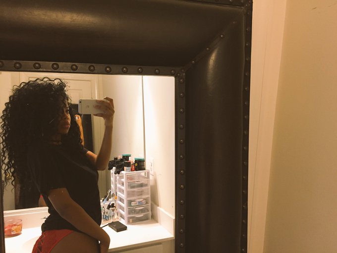 Watch princessmya😜's leaked NSFW photo on TwXstars