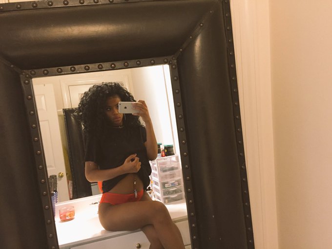 Watch princessmya😜's leaked NSFW photo on TwXstars