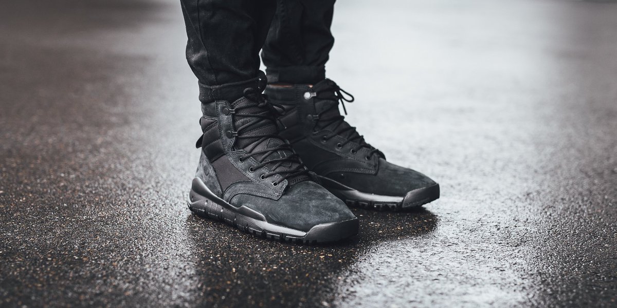 nike sfb black leather
