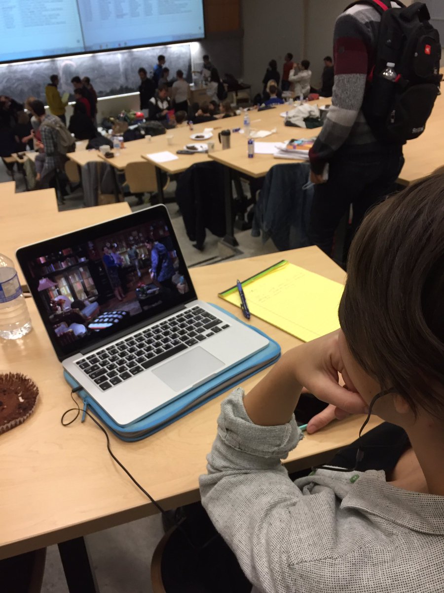 Maja preps by watching The Gilmore Girls #NAUDC2016