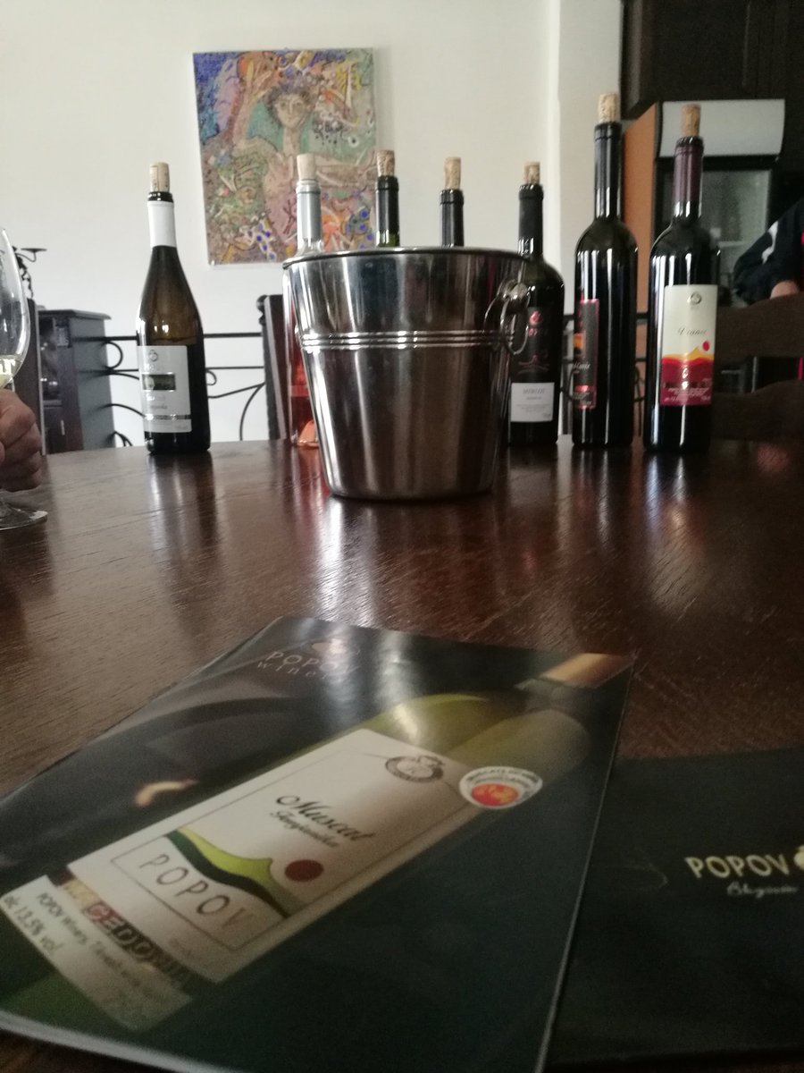 ondrasus's tweet photo. trocha te degustace v Popov winery ve vesnicce Sopot nedaleko Kavadarci. Grand Cuvée reserve bylo nejlepsi! https://t.co/hr6x51u1TX