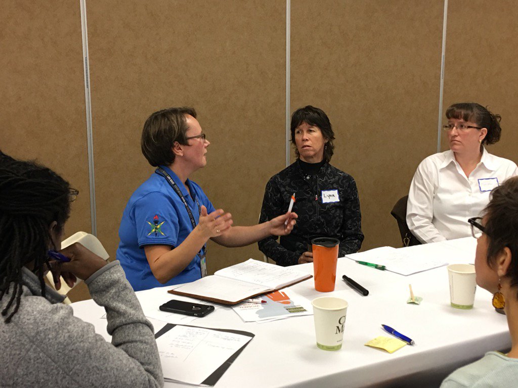 TiffanyBluemle's tweet image. #networking #jotestill offers advice on networking @ #techjamvt