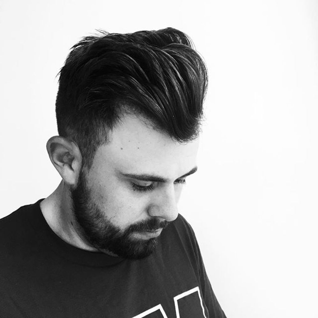 We always keep our men looking sharp!

Stylist Credit: Morgan (ig: morgancleary10)

#barbering #menscut