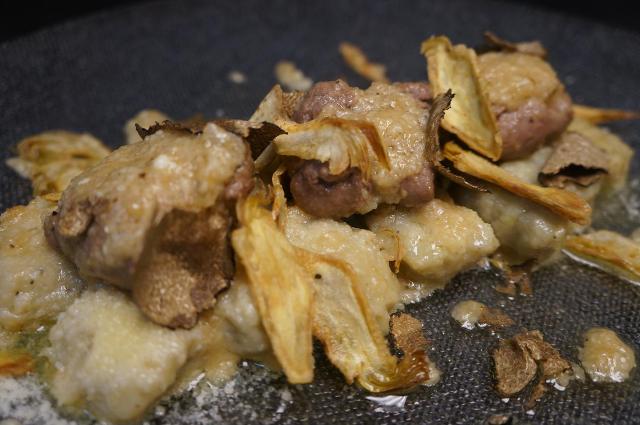 MerloMaple's tweet photo. #MerloSpecial Artichoke Gnocchi, Pouches of Veal Tenderloin with Foie Gras and Truffles https://t.co/GgrQLoxJYX https://t.co/B0jztJUmLK