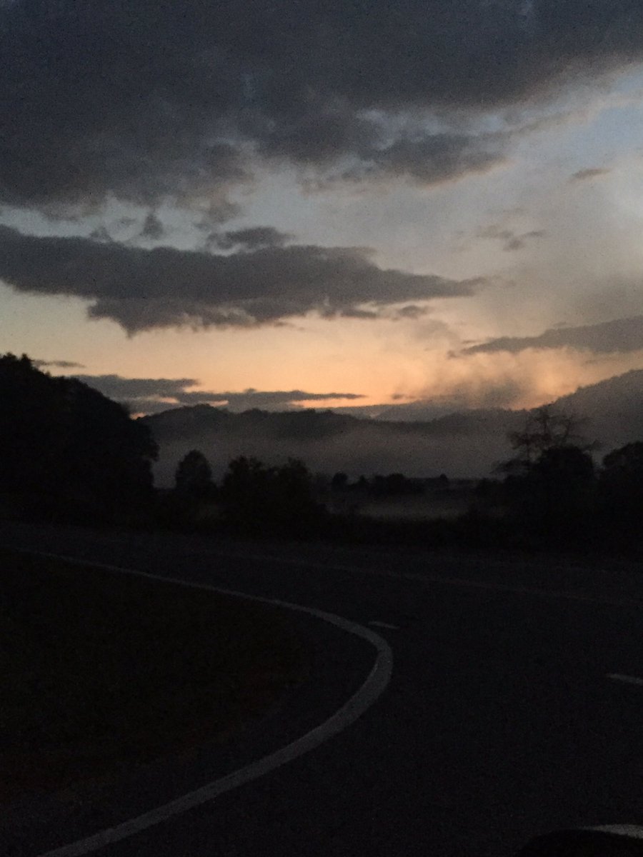 donnataylor130's tweet photo. I live in the most beautiful area! https://t.co/o88HQmSs9B