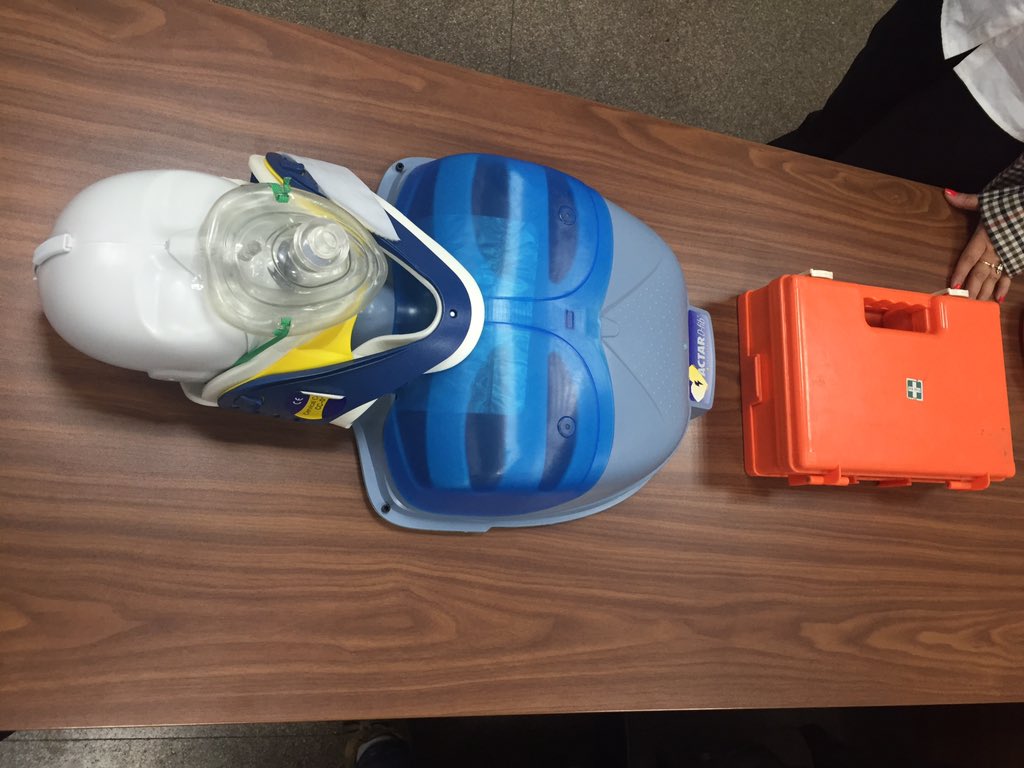 LIFE+ TRAINING (@firstlifesavers) on Twitter photo 