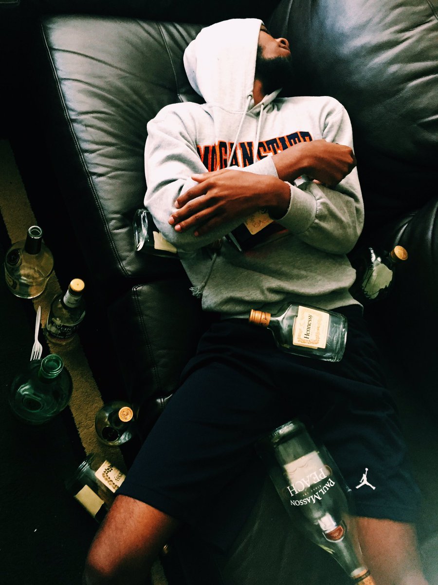 TheCarpography's tweet photo. We woke up like this...
#PartyPhi
#MSUHC2K16 https://t.co/S42NJigutG