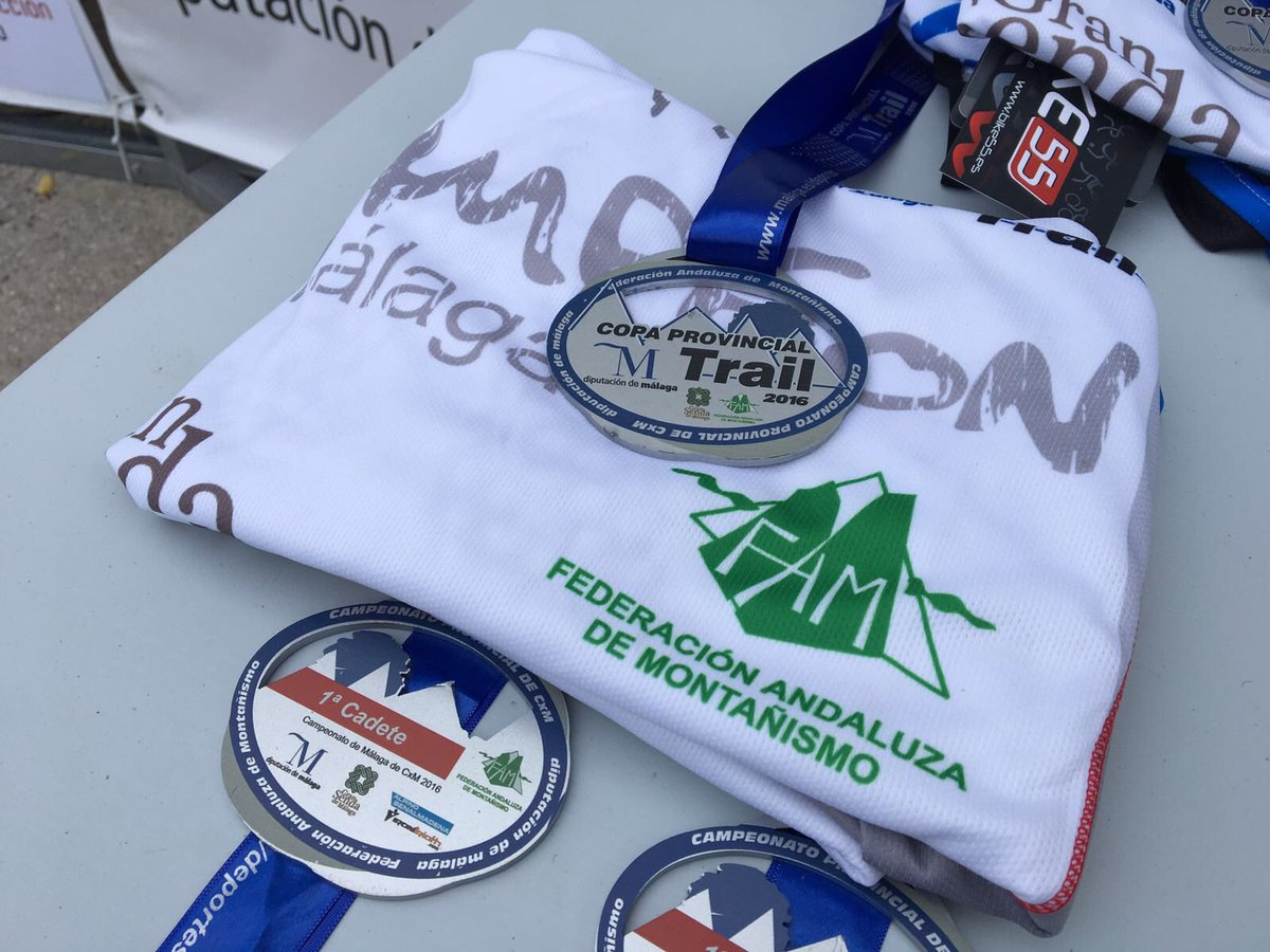 CrIsToBaLcOiN's tweet photo. Espléndido fin de la #ICopaTrail @diputacionMLG ⛰ 🏃en el II @chamizotrail Enhorabuena a tod@s 👍 @DeportesDipMlg @VVdelRosario https://t.co/PH17hGQXMk
