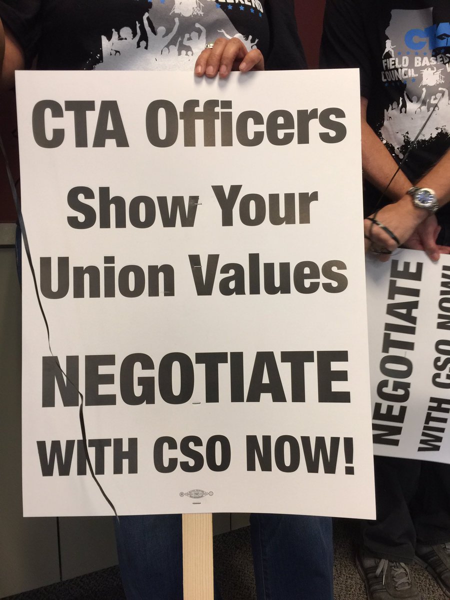jaktri's tweet photo. @CalStaffOrg CSO at the San Bernardino RRC standing in solidarity with our bargaining team #Fixtheredzone #NegotiateNow https://t.co/e6li60rg0w
