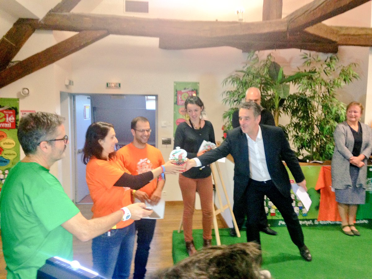 COcotteNum's tweet photo. Les deux lauréats du concours #startupchef sont : #ruralcamp par @NavLabAntibes et "La Mie Chamalou" Bravo à eux et autres projets ! 🍾👍🏆 https://t.co/bN7y7nOKBa