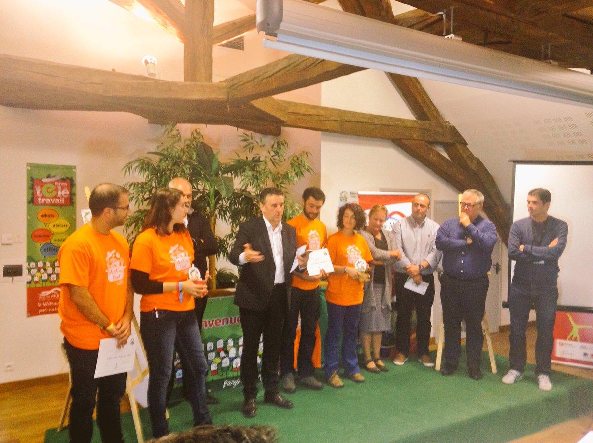 COcotteNum's tweet photo. Les deux lauréats du concours #startupchef sont : #ruralcamp par @NavLabAntibes et "La Mie Chamalou" Bravo à eux et autres projets ! 🍾👍🏆 https://t.co/bN7y7nOKBa