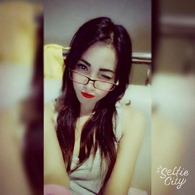 Sansanns2's tweet photo. Come hangout with me > Dengerin music aja.. ngantuk on #BIGOLIVE. https://t.co/UHzmDXDGW0 https://t.co/GZUSfXoQuD