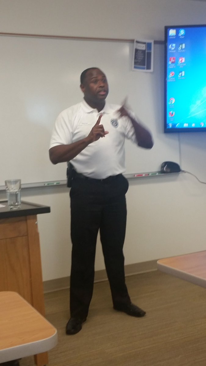 NAMIMississippi's tweet photo. @JacksonMSPolice Officer Suttles speaking about Law Enforcement &amp; Mental Health at @BelhavenU Mental Health Summit #steppingup #faithnet https://t.co/9IX8QGoaRp