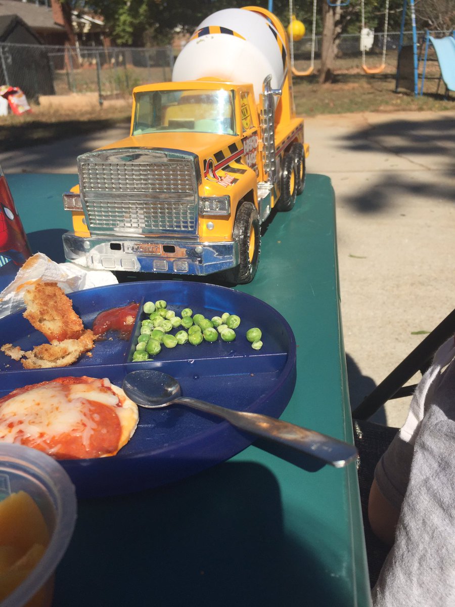 OurCrazyKiddos's tweet photo. I dropped the spoon. L says, "can you say sorry to the spoon?" #manners https://t.co/EFd3FERzZN
