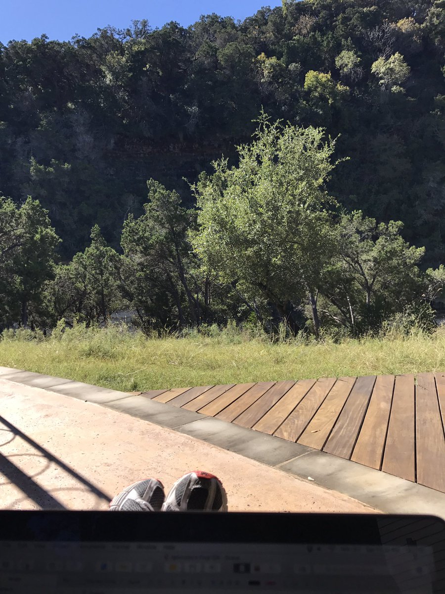 susanwritespnr's tweet photo. Current #writing situation. My kind of heaven. #writerslife #writingretreat #texasauthors #dallasauthors https://t.co/9jU6paPfJQ