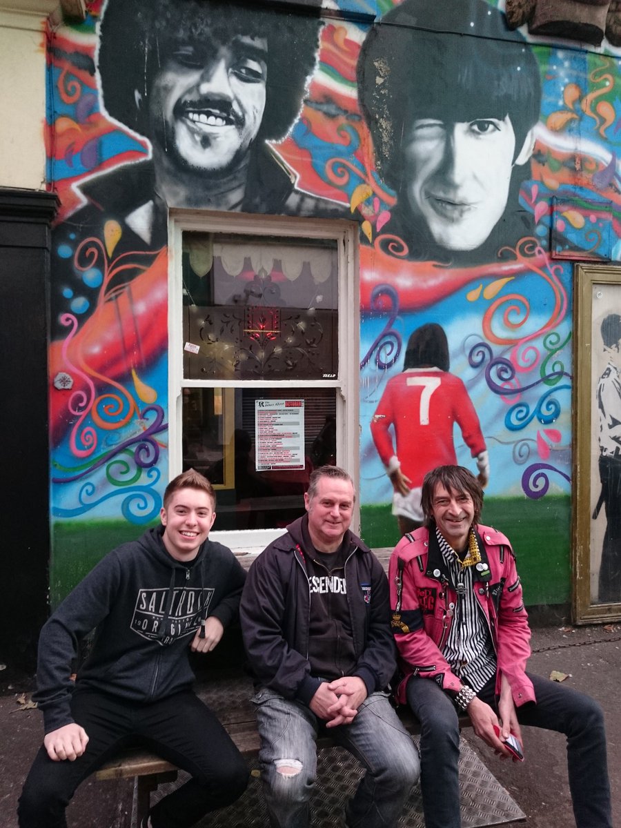 red flag 77 tweet media