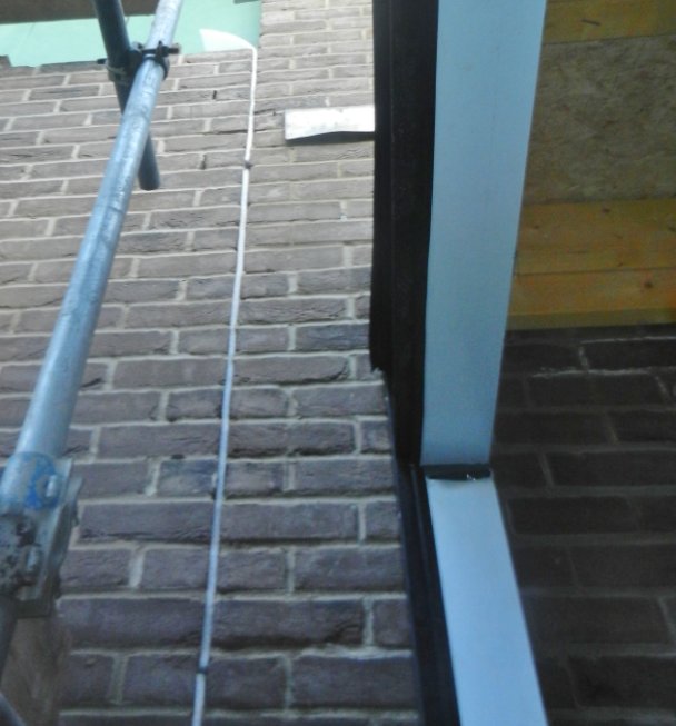 gpalimited's tweet image. External masonry wall becomes Internal Feature wall; no thermal break from external to internal #ColdBridging #DampProblems