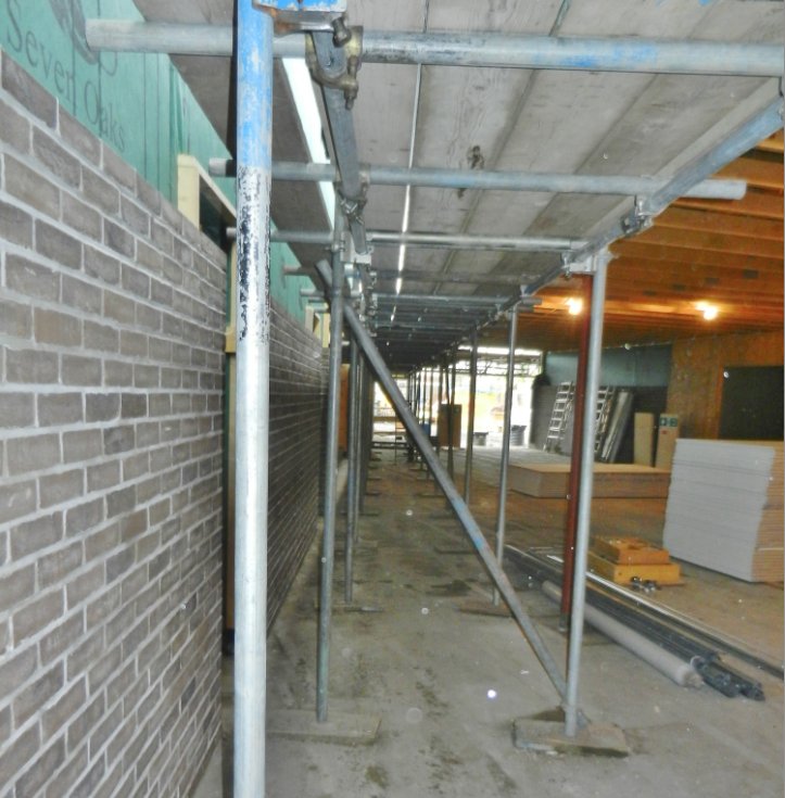 gpalimited's tweet image. External masonry wall becomes Internal Feature wall; no thermal break from external to internal #ColdBridging #DampProblems